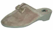7 L 23637.jpg (45915 byte)