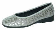 7 L 69357.jpg (48775 byte)