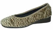 7 L 69377.jpg (51749 byte)