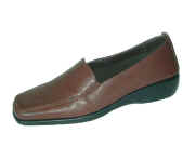 5 F 0544 Pelle.jpg (26638 byte)