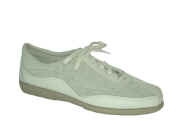 6 F 0569 Pelle.jpg (77988 byte)
